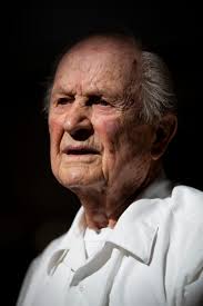 Veterans Day: Veterans have camaraderie in Collier senior communities