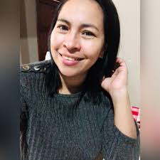 QueBonito. La familia Santamaría De Jesús y doña Delmi, con su negocio  “sopa doña Delmi”, preparan con mucho esfuerzo y dedicación sus riquísimas  sopas de mondongo, de res y de gallina india.