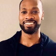 Adam Manes's Instagram, Twitter & Facebook