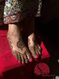 Feet Deign For A Beautiful Tamil Bride Unique Henna Design Organic Henna With A Touch Of Tradition Tradition De Unique Henna Wedding Henna Designs Foot Henna