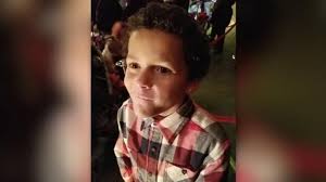 C'est le trajet qu'emprunte le garçon les jours de semaine. Etats Unis Un Enfant De 9 Ans Se Suicide Harcele Par Ses Camarades En Raison De Son Homosexualite Lci