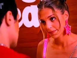 She is dangerous this girl if she wants to war you you just died,