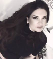 Home Page Fönx with customer