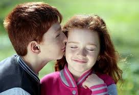 2 000 Free Kiss Images In Hd Pixabay Mia'nın babası, lasse, frida'nın annesi elizabet ile evlenme kararı vermesi ile mia ve frida üvey kardeş olma yolundadırlar. https creativecommons org licenses publicdomain