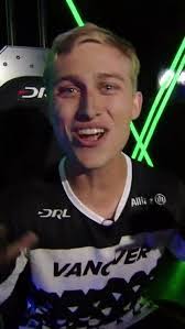 Alex Vanover's Instagram, Twitter & Facebook