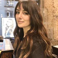She lived in japan for 3 months when she was eighteen and. Helena Coelho Tem Novo Look