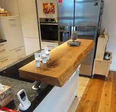 thekenplatte thekenaufsatz aus eiche massiv mit baumkante oberflache lackiert lange ca 125cm tiefe c kuche deko modern kuche massivholz kuche mit theke