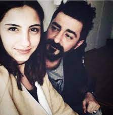 Oyuncu celil nalçakan i̇nstagram hesabı üzerinden bir mesaj paylaştı. Oyuncu Celil Nalcakan Kardesi Esra Nalcakan In Yeni Yasini Kutladi Magazin Haberleri Magazin Haberleri