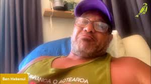 Te Ao Hākinakina with Caps