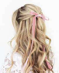 23 Beautiful Blonde Hairstyles For A Modern Day Princess Hair Styles Long Hair Styles Hair Beauty