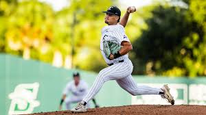 Colonels Drop Back-and-Forth Contest to West Virginia