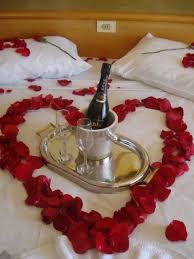 Romantic Valentines Bedroom Decorating Ideas 23 Valentines Bedroom Valentine Bedroom Decor Valentines Day Decorations