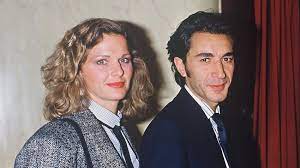 Et le chroniqueur fabien lecoeuvre y a glissé quelques révélations. Affaire Richard Berry Jeane Manson Defendue Par Son Ex Manager Femme Actuelle Le Mag