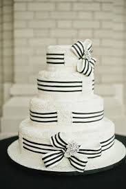 Black And White Checkered Cake Ribbon White Wedding Cake With Black And White Ribbon Black And White Wedding Cake White Wedding Cakes Striped Wedding Cake