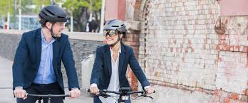 Während der fahrradhelm für damen früher eher ungeliebter begleiter war, ist der damen fahrradhelm mittlerweile schon fast ein modisches accessoire. Hochwertige Fahrradhelme Fur Kinder Und Erwachsene