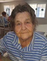 Bonnie Smith's Instagram, Twitter & Facebook