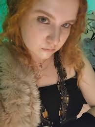 Robyn Marriott (@robynmarriottx)