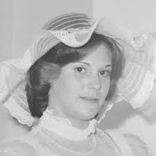 Kim Sipe's Instagram, Twitter & Facebook