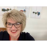 Suzanne Connelly's Instagram, Twitter & Facebook