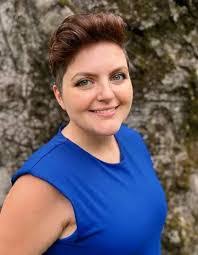 Anne Dubay's Instagram, Twitter & Facebook