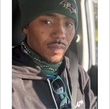 49ers Kicker misses 3 in a row, so Deebo Samuel throws a punch at his own  team. Cam Newton