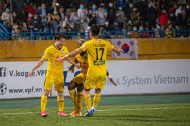Không còn như 1 năm về trước, hagl của kiatisak mùa giải 2021 biến cuộc tiếp đón tphcm trên sân pleiku thành màn trình. Bao Thai Lan Khen Hagl Va Hlv Kiatisuk