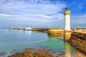 Die größten agglomerationen sind nach angaben des nationalen instituts für statistik und wirtschaftsforschung (insee) (stand 1. Leuchtturm Auf Atlantikkuste Von Quiberon Morbihan Frankreich Lizenzfreie Fotos Bilder Und Stock Fotografie Image 48879130