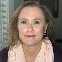 Lisa Munford's Instagram, Twitter & Facebook