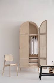Furniture Cannage Cabinet Cannage Bois Clair Atelier 2 Plus Atelier Bois Cabinet Cannage Clair Furniture Mobilier Cann Zuhause Mobeldesign Furniture
