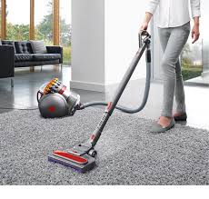 Schnell läufst du über das kühle laminat hin zur couchecke und sofort fühlen sich. Dyson Big Ball Bodenstaubsauger Dyson At
