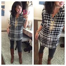 Black And White Checkered Shirt Outfit Let S Talk Tunics Plaid Tunic Outfit Plaid Shirt Outfits Checkered Outfit