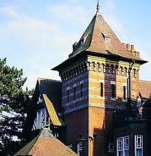 Situated in the suburbs, this romantic hotel is 1.2 mi (2 km) from cobham training centre and 2.7 mi (4.4 km) from surrey hills. Hotel Woodlands Park Elmbridge At Hrs With Free Services