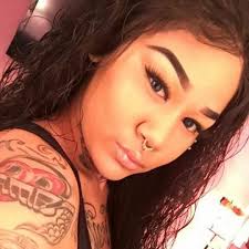 Stream Mickiee Moscoto music