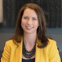 Amanda Smelser's Instagram, Twitter & Facebook