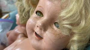 Texas woman brings antique dolls back to life