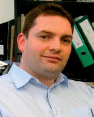 A review of domestic heat pumps