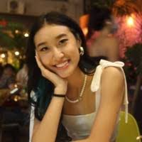 Rosellen Quist's Instagram, Twitter & Facebook