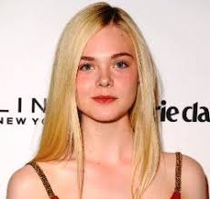 English Movie Actress Elle Fanning Biography, News, Photos, Videos