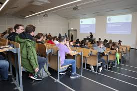 Faculty of information measurement and biotechnical systems. Fakultat Wiai Heisst Neue Studierende Willkommen Wirtschaftsinformatik Und Angewandte Informatik