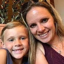 Aaron Minglin's Instagram, Twitter & Facebook