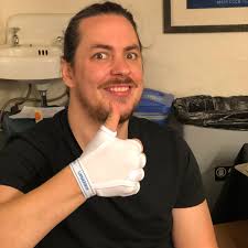 Gamers, do you suffer from sweaty palms? Arin may have found the right  solution for you! #notsponsored