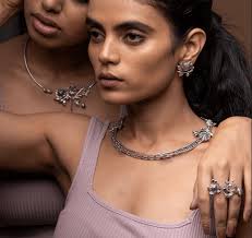 New “William Morris” Collection