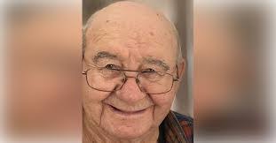 Lawrence Weiss's Instagram, Twitter & Facebook