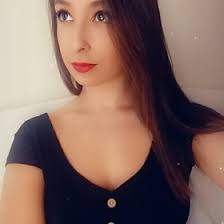 Jessica Warford's Instagram, Twitter & Facebook