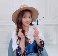 Born november 12, 1984), also known by her stage name dara (korean: Sandara Park Officially Leaving Yg Entertainment After 17 Years Inquirer Entertainment