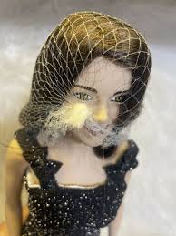 Franklin Mint Kate Middleton Portrait of a Princess Queen Doll 16" Black  Cape