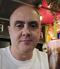 I'm moving into a new condo and the sun streams into the living room and  bedroom which is nice but can anyone recommend a roller blind company that  does tinted blinds? Just