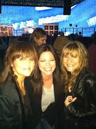David lee roth is remembering his bandmate eddie van halen. Valerie Bertinelli Catching Up With David S Lee Roth S Sisters Lisa Allison Valerie Bertinelli Celebrity Pix Van Halen