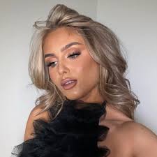 J E S S (@jess.cox.makeup) · Elgin