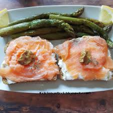Check spelling or type a new query. Dolci E Pasticci Canape Al Salmone Affumicato Con Asparagi
